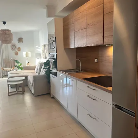 Bruno Con Vistas Al Mar, Primera Linea De Playa