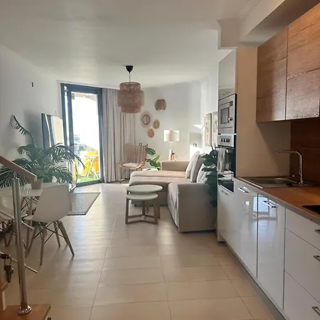 Bruno Con Vistas Al Mar, Primera Linea De Playa *